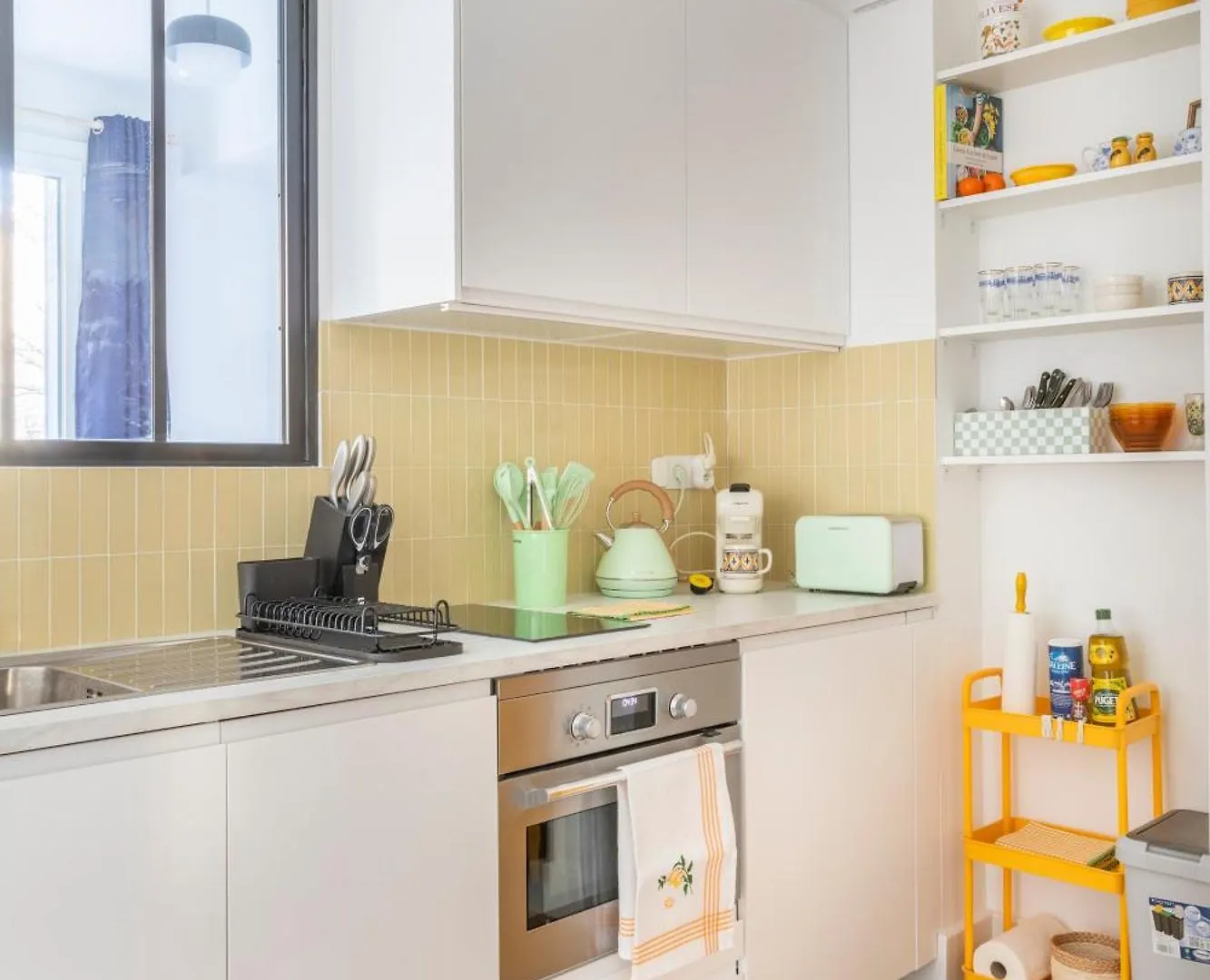Petit Jaune, T2 Centre Ville Marseille Avec Balcon Apartment
